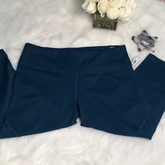 Victoria Secret Sport knockout Capri size XL - Picture 2 of 8